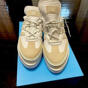 IVY PARK COLLECTION ADIDAS